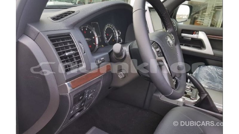 Big with watermark toyota land cruiser bumthang import dubai 3462