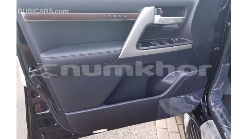 Big with watermark toyota land cruiser bumthang import dubai 3462