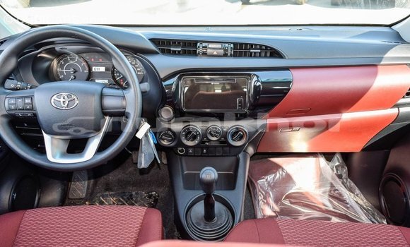 Buy Import Toyota Hilux White Car in Import - Dubai in Bumthang Buy Import Toyota Hilux White Car in Import - Dubai in Bumthang