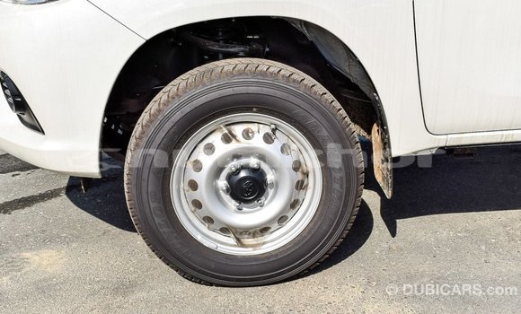 Buy Import Toyota Hilux White Car in Import - Dubai in Bumthang Buy Import Toyota Hilux White Car in Import - Dubai in Bumthang