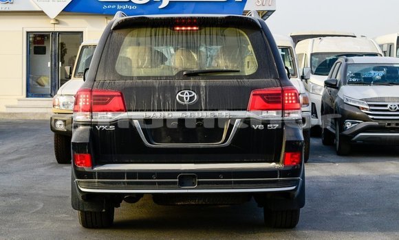 Buy Import Toyota Land Cruiser Black Car in Import - Dubai in Bumthang Buy Import Toyota Land Cruiser Black Car in Import - Dubai in Bumthang