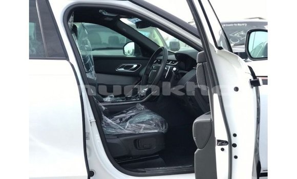 Buy Import Land Rover Range Rover White Car in Import - Dubai in Bumthang Buy Import Land Rover Range Rover White Car in Import - Dubai in Bumthang