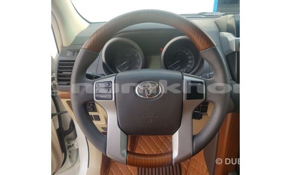 Buy Import Toyota Land Cruiser White Car in Import - Dubai in Bumthang Buy Import Toyota Land Cruiser White Car in Import - Dubai in Bumthang