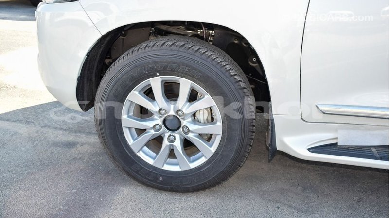 Big with watermark toyota land cruiser bumthang import dubai 3485