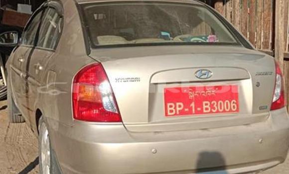Buy Used Hyundai Accent Brown Car in Thimphu in Timphu Buy Used Hyundai Accent Brown Car in Thimphu in Timphu