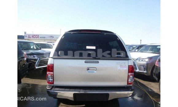 Buy Import Toyota Hilux Other Car in Import - Dubai in Bumthang Buy Import Toyota Hilux Other Car in Import - Dubai in Bumthang