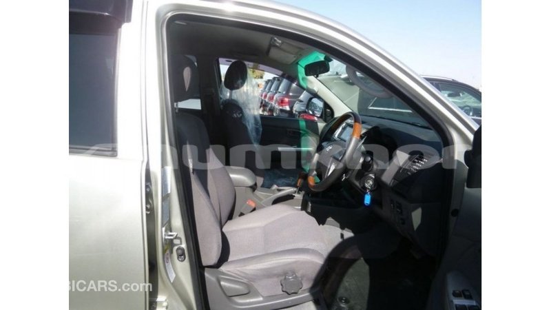 Big with watermark toyota hilux bumthang import dubai 3486