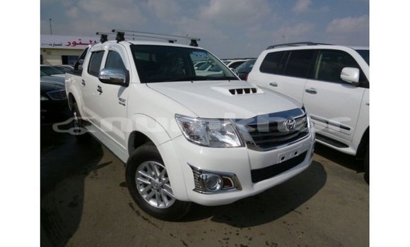 Buy Import Toyota Hilux White Car in Import - Dubai in Bumthang Buy Import Toyota Hilux White Car in Import - Dubai in Bumthang