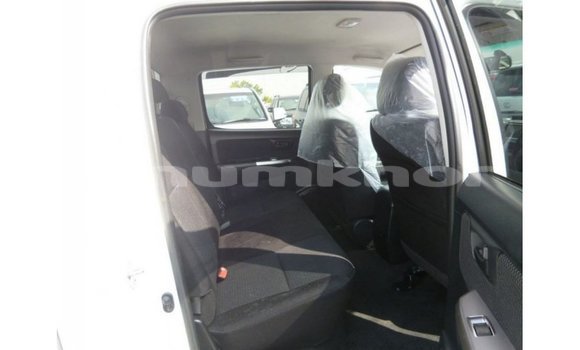 Buy Import Toyota Hilux White Car in Import - Dubai in Bumthang Buy Import Toyota Hilux White Car in Import - Dubai in Bumthang