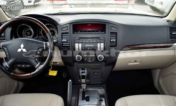 Buy Import Mitsubishi Pajero Black Car in Import - Dubai in Bumthang Buy Import Mitsubishi Pajero Black Car in Import - Dubai in Bumthang