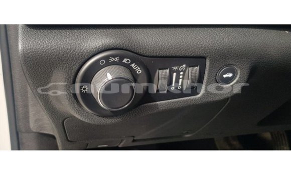 Buy Import Chrysler 200 White Car in Import - Dubai in Bumthang Buy Import Chrysler 200 White Car in Import - Dubai in Bumthang