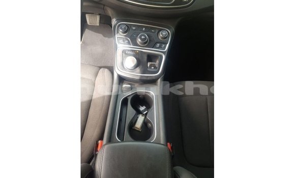 Buy Import Chrysler 200 White Car in Import - Dubai in Bumthang Buy Import Chrysler 200 White Car in Import - Dubai in Bumthang