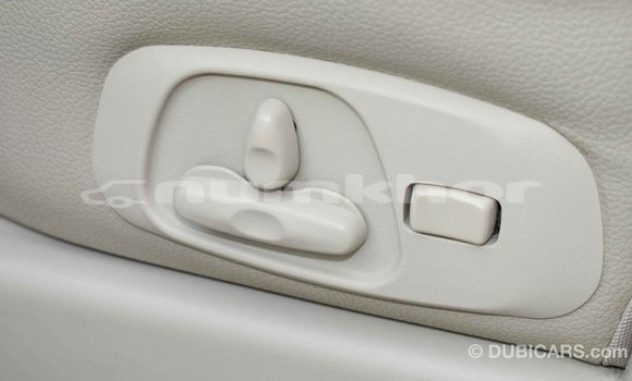 Buy Import Mitsubishi Pajero Black Car in Import - Dubai in Bumthang Buy Import Mitsubishi Pajero Black Car in Import - Dubai in Bumthang