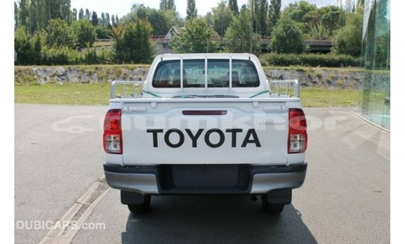 Buy Import Toyota Hilux White Car in Import - Dubai in Bumthang Buy Import Toyota Hilux White Car in Import - Dubai in Bumthang