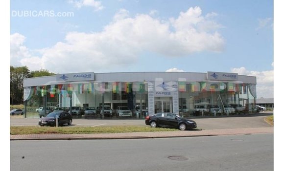 Buy Import Toyota Hilux White Car in Import - Dubai in Bumthang Buy Import Toyota Hilux White Car in Import - Dubai in Bumthang