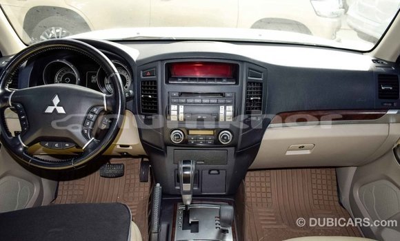Buy Import Mitsubishi Pajero White Car in Import - Dubai in Bumthang Buy Import Mitsubishi Pajero White Car in Import - Dubai in Bumthang