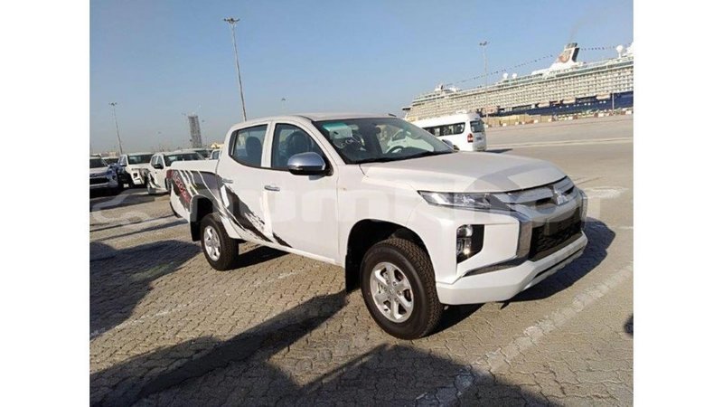 Big with watermark mitsubishi l200 bumthang import dubai 3548