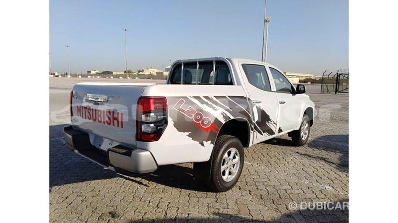 Big with watermark mitsubishi l200 bumthang import dubai 3548