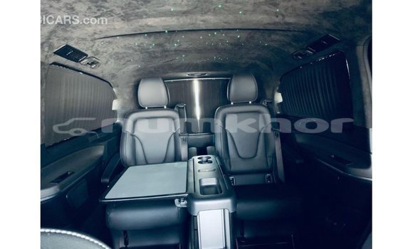 Buy Import Mercedes-Benz 250 Black Car in Import - Dubai in Bumthang Buy Import Mercedes-Benz 250 Black Car in Import - Dubai in Bumthang