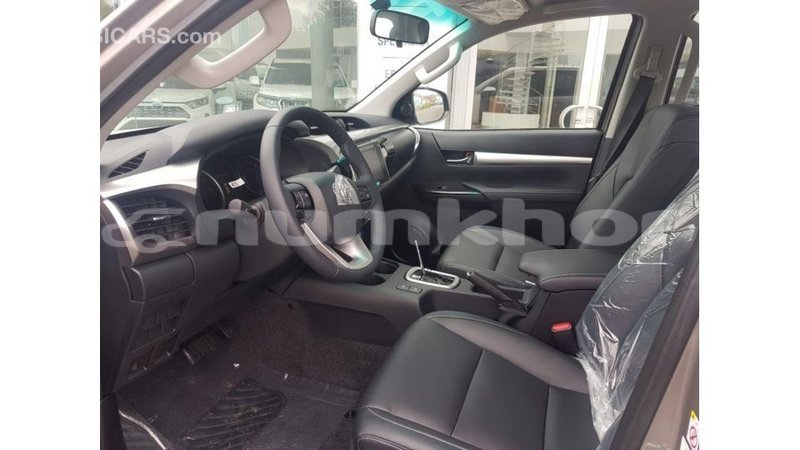 Big with watermark toyota hilux bumthang import dubai 3557