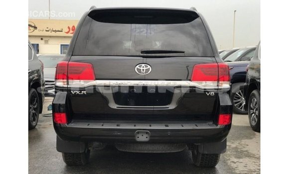 Buy Import Toyota Land Cruiser Black Car in Import - Dubai in Bumthang Buy Import Toyota Land Cruiser Black Car in Import - Dubai in Bumthang