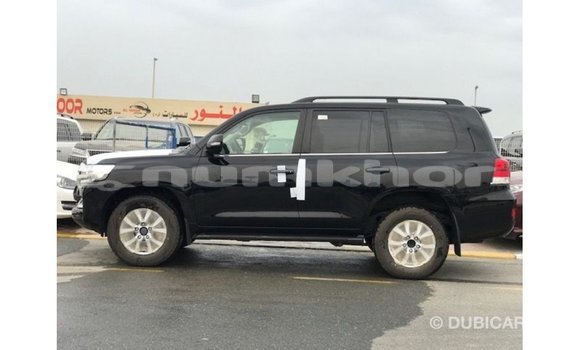 Buy Import Toyota Land Cruiser Black Car in Import - Dubai in Bumthang Buy Import Toyota Land Cruiser Black Car in Import - Dubai in Bumthang