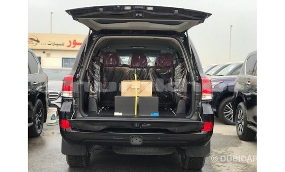 Buy Import Toyota Land Cruiser Black Car in Import - Dubai in Bumthang Buy Import Toyota Land Cruiser Black Car in Import - Dubai in Bumthang