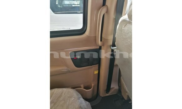 Buy Import Hyundai Accent White Car in Import - Dubai in Bumthang Buy Import Hyundai Accent White Car in Import - Dubai in Bumthang