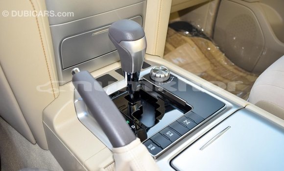 Buy Import Toyota Land Cruiser Black Car in Import - Dubai in Bumthang Buy Import Toyota Land Cruiser Black Car in Import - Dubai in Bumthang