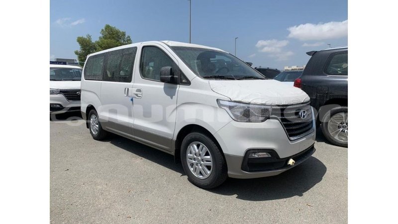 Big with watermark hyundai accent bumthang import dubai 3573