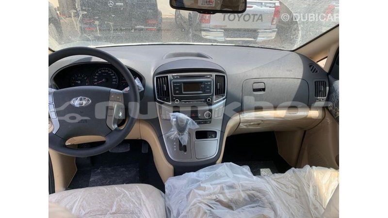 Big with watermark hyundai accent bumthang import dubai 3573