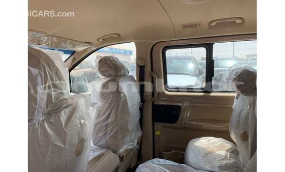 Buy Import Hyundai Accent White Car in Import - Dubai in Bumthang Buy Import Hyundai Accent White Car in Import - Dubai in Bumthang