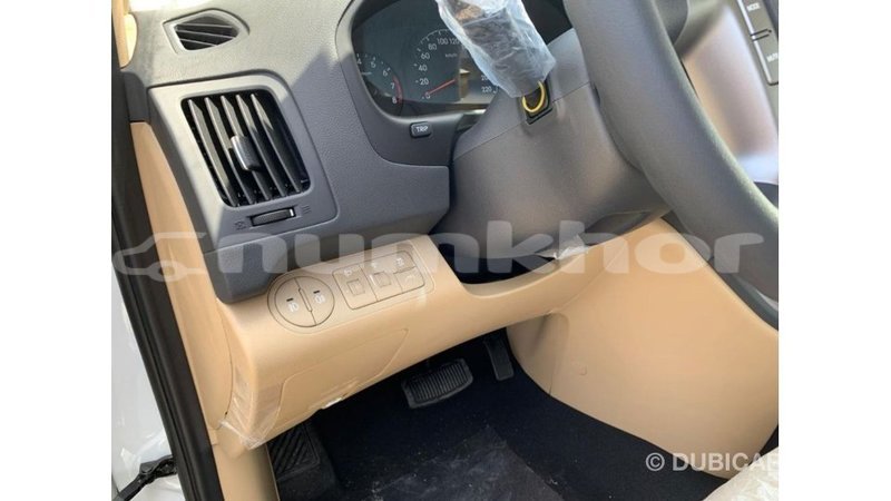 Big with watermark hyundai accent bumthang import dubai 3573