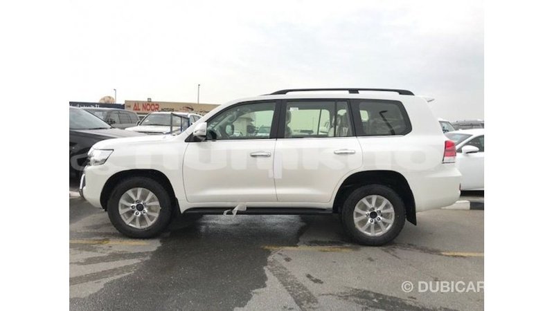 Big with watermark toyota land cruiser bumthang import dubai 3586