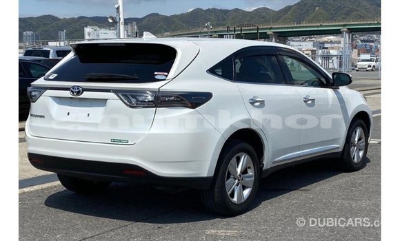 Buy Import Toyota Harrier White Car in Import - Dubai in Bumthang Buy Import Toyota Harrier White Car in Import - Dubai in Bumthang