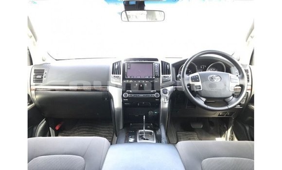 Buy Import Toyota Land Cruiser Black Car in Import - Dubai in Bumthang Buy Import Toyota Land Cruiser Black Car in Import - Dubai in Bumthang