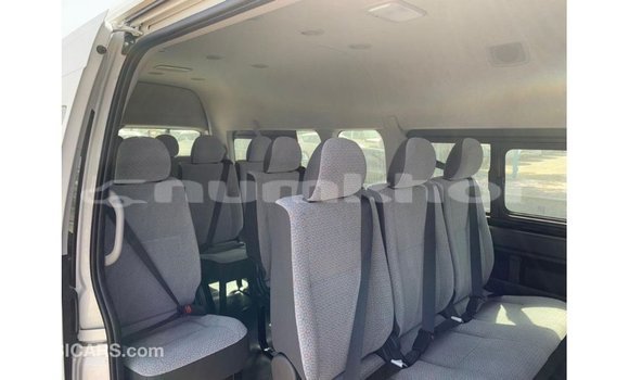 Buy Import Toyota Hiace White Car in Import - Dubai in Bumthang Buy Import Toyota Hiace White Car in Import - Dubai in Bumthang