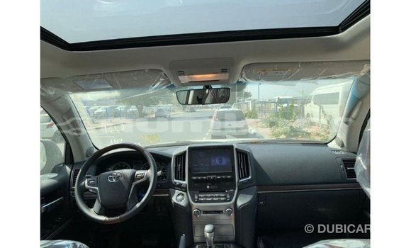 Buy Import Toyota Land Cruiser Black Car in Import - Dubai in Bumthang Buy Import Toyota Land Cruiser Black Car in Import - Dubai in Bumthang