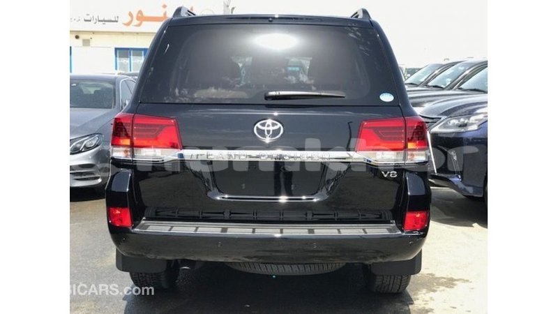 Big with watermark toyota land cruiser bumthang import dubai 3607