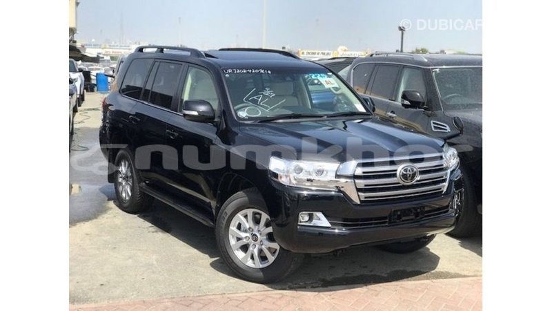 Big with watermark toyota land cruiser bumthang import dubai 3607
