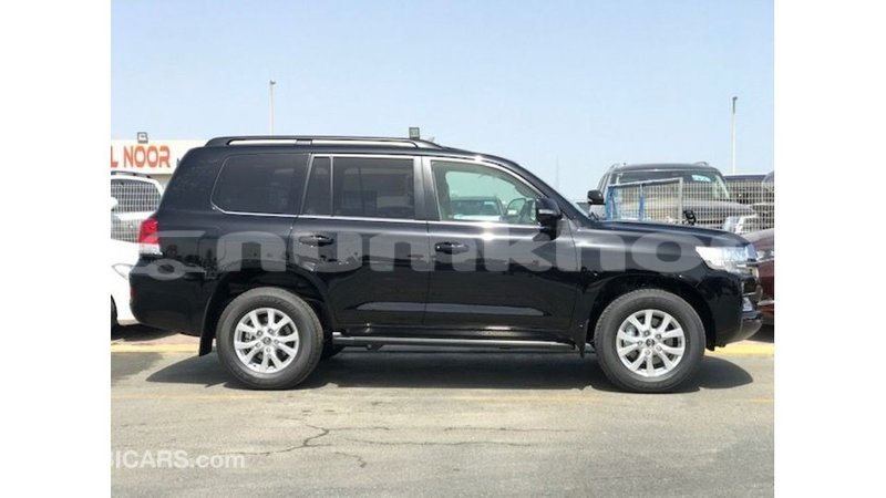 Big with watermark toyota land cruiser bumthang import dubai 3607