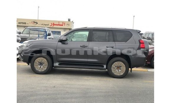 Buy Import Toyota Prado Other Car in Import - Dubai in Bumthang Buy Import Toyota Prado Other Car in Import - Dubai in Bumthang