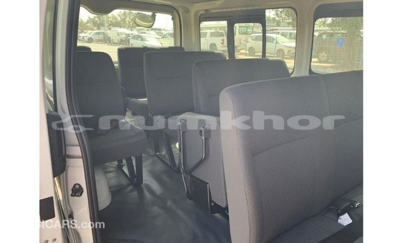 Buy Import Toyota Hiace White Car in Import - Dubai in Bumthang Buy Import Toyota Hiace White Car in Import - Dubai in Bumthang