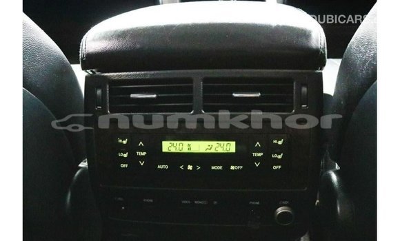 Buy Import Toyota Land Cruiser White Car in Import - Dubai in Bumthang Buy Import Toyota Land Cruiser White Car in Import - Dubai in Bumthang