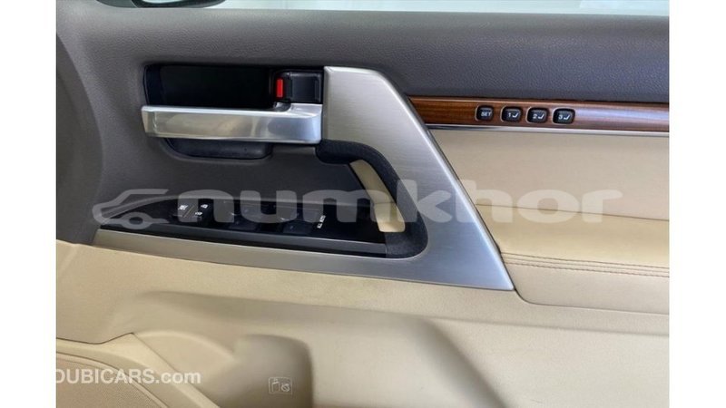 Big with watermark toyota land cruiser bumthang import dubai 3633