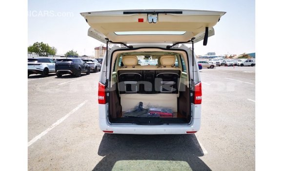 Buy Import Mercedes-Benz Vito White Car in Import - Dubai in Bumthang Buy Import Mercedes-Benz Vito White Car in Import - Dubai in Bumthang