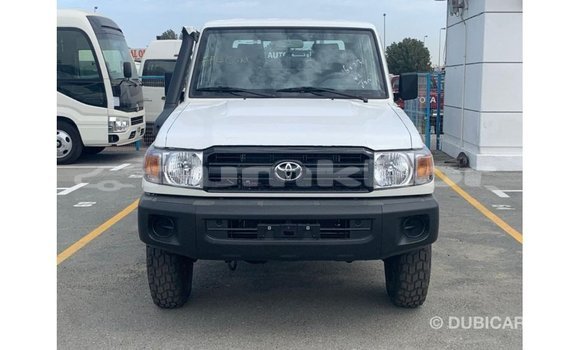 Buy Import Toyota Land Cruiser White Car in Import - Dubai in Bumthang Buy Import Toyota Land Cruiser White Car in Import - Dubai in Bumthang