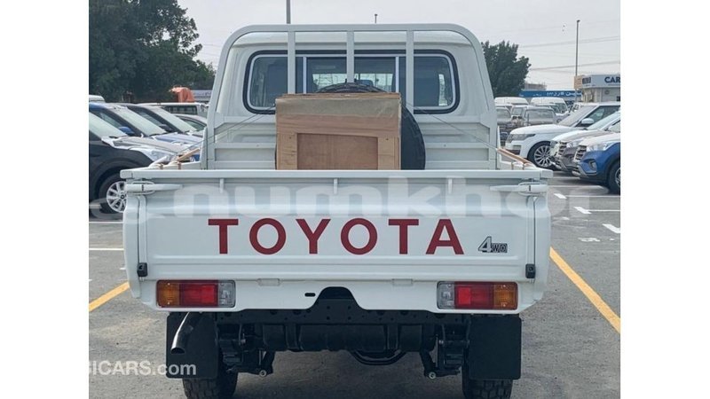 Big with watermark toyota land cruiser bumthang import dubai 3651