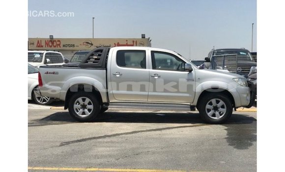 Buy Import Toyota Hilux Other Car in Import - Dubai in Bumthang Buy Import Toyota Hilux Other Car in Import - Dubai in Bumthang