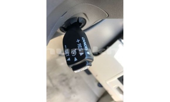 Buy Import Toyota Land Cruiser Blue Car in Import - Dubai in Bumthang Buy Import Toyota Land Cruiser Blue Car in Import - Dubai in Bumthang